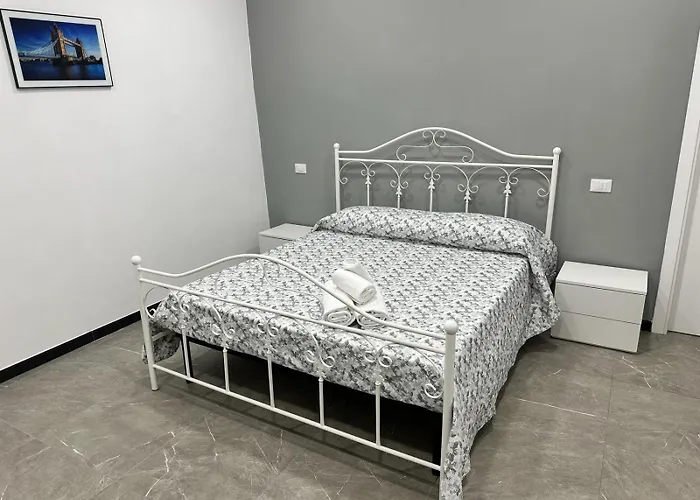 לינה וארוחת בוקר Le Di Anna E Grazia 3*