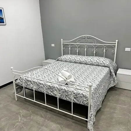 فندق مبيت وإفطار Le Di Anna E Grazia 3*